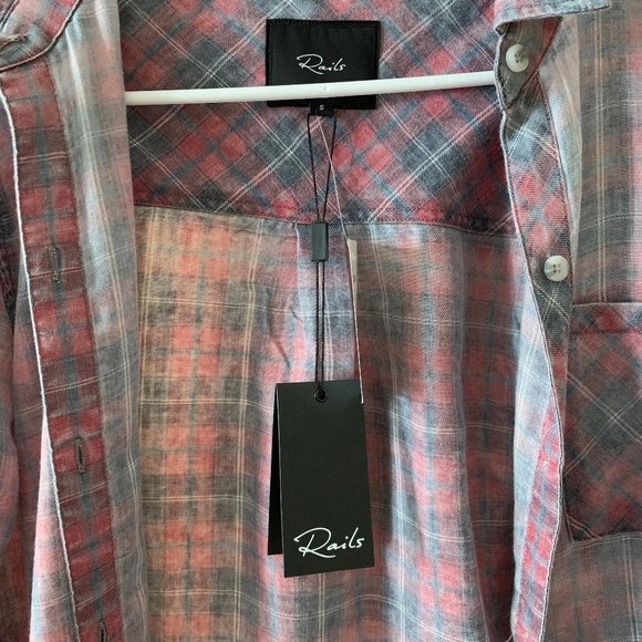 NWT Rails Soft Button-Down - Picture 4 of 5